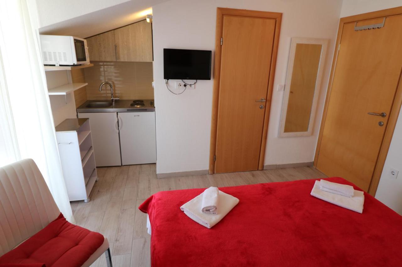 Apartmani Bilokapic Primošten Extérieur photo